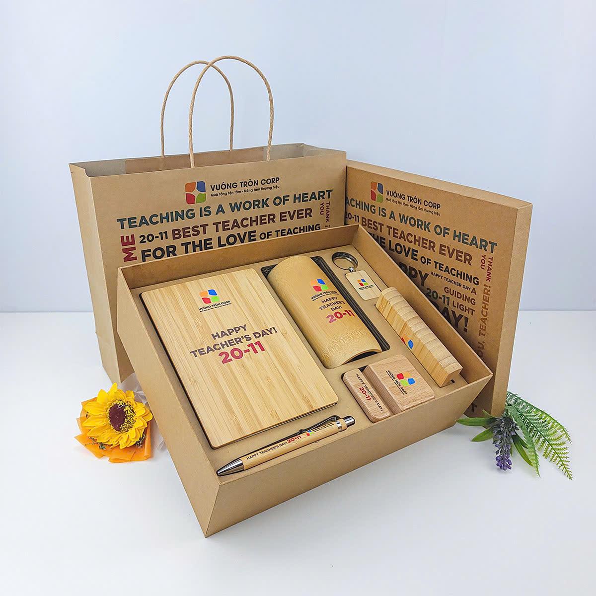 bo-qua-tang-thay-co-20-11-tu-tre-moc-mac-va-than-thien-moi-truong-eco1-1