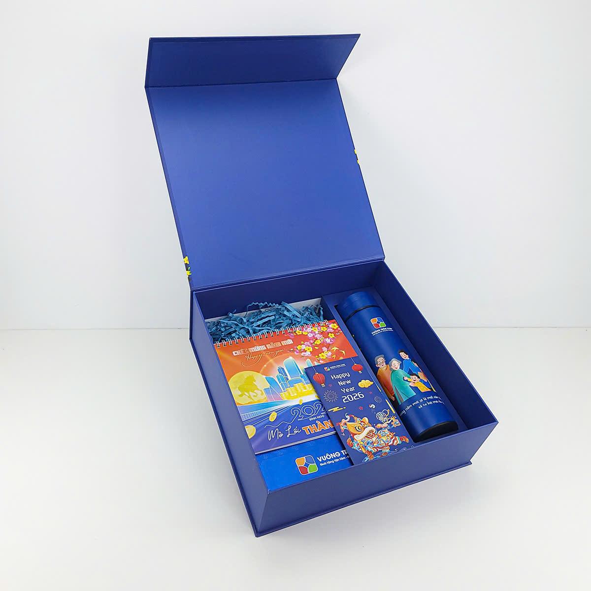 set-qua-doanh-nghiep-cuoi-nam-cho-nhan-vien-cong-ty-4